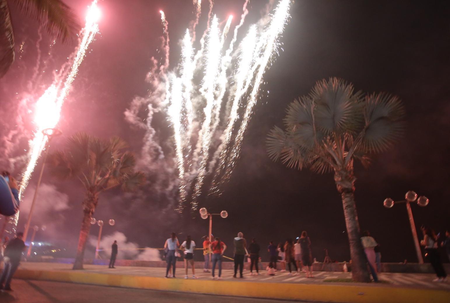 $!Brilla Olas Altas con Festival de la Luz