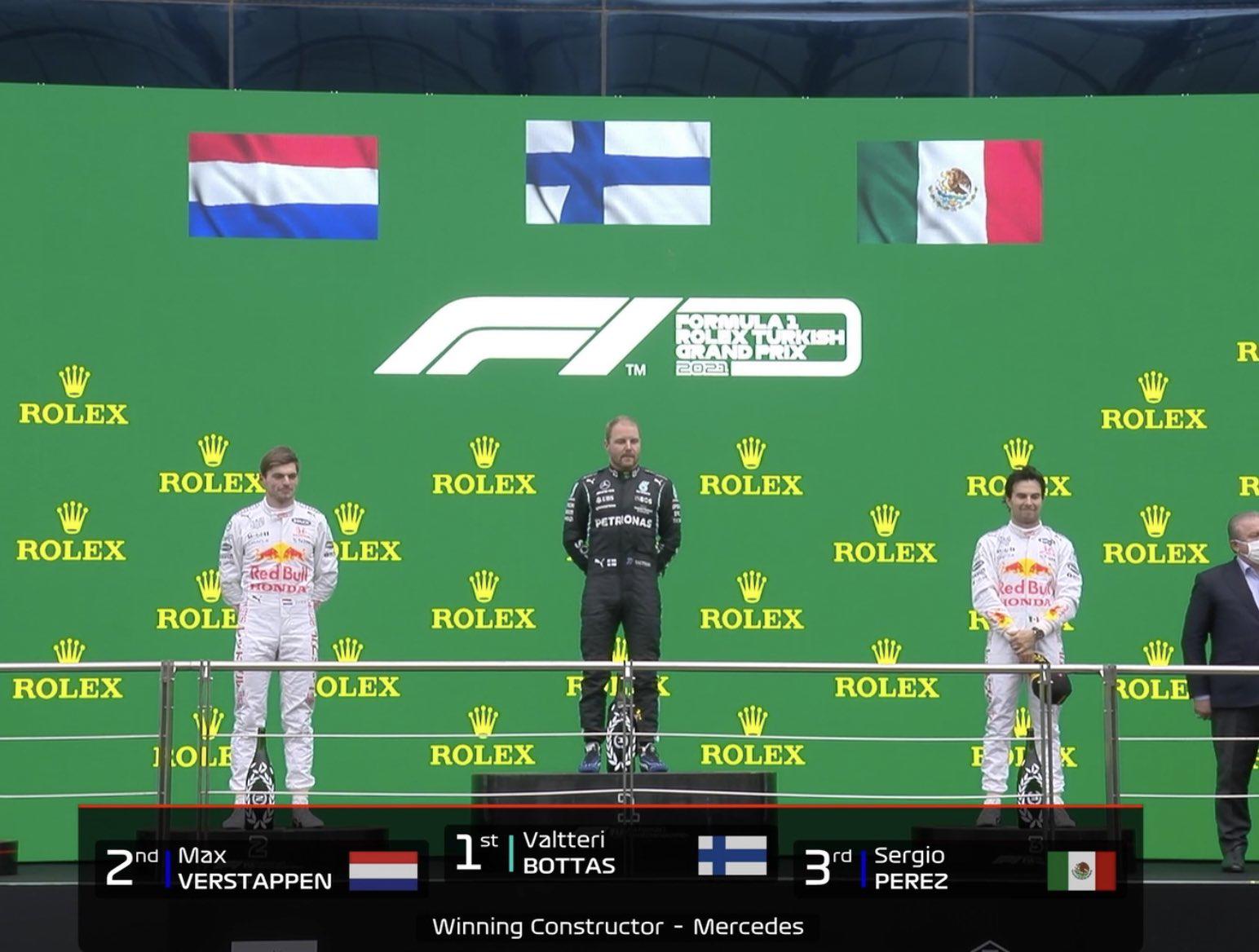 $!Checo Pérez sube al podio en el Gran Premio de Turquía
