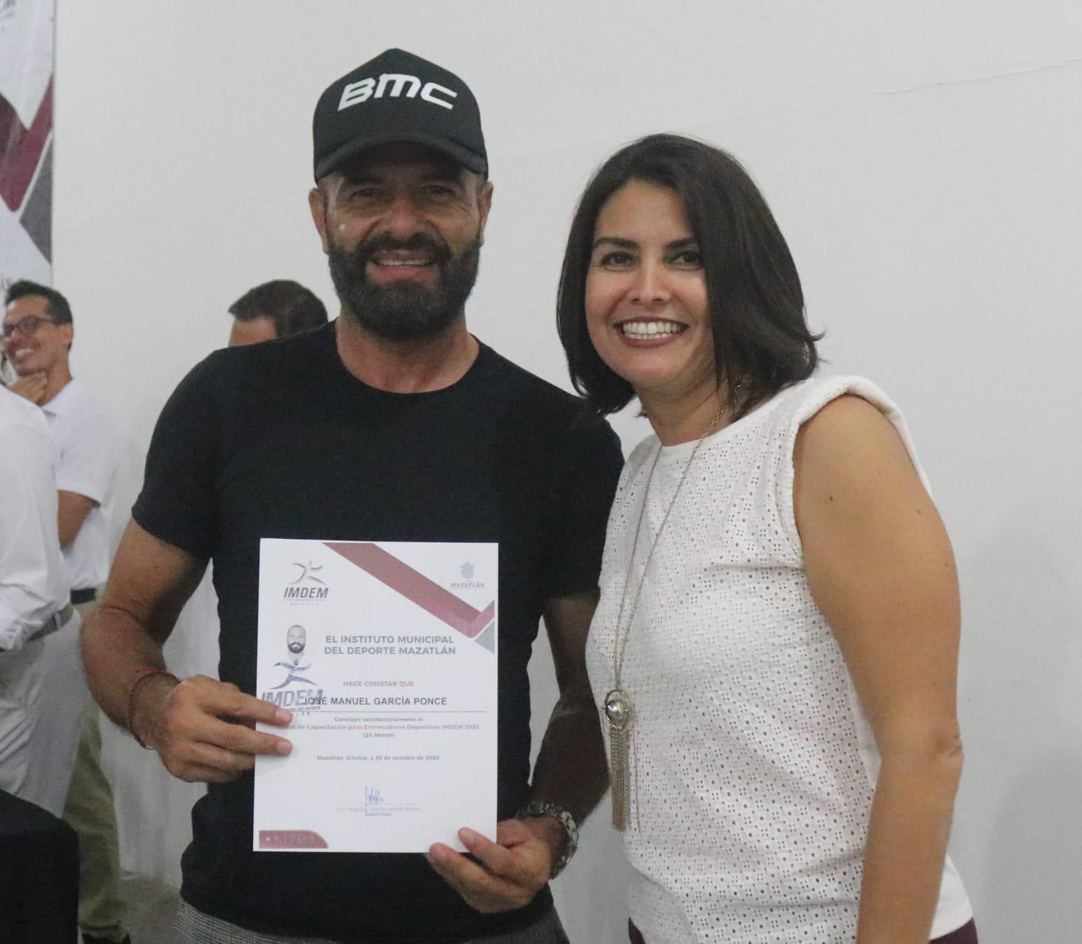 $!Cierra Curso de Capacitación de Entrenadores Imdem con 47 graduados