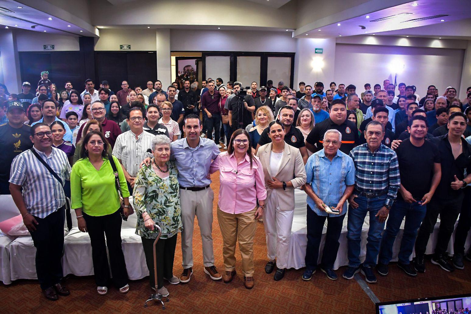 $!César Ramos y Karen Díaz comparten su experiencia mundialista en Culiacán