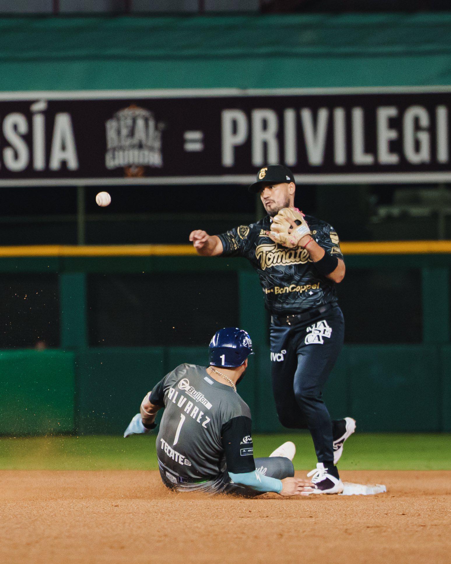 $!Tomateros firma regreso espectacular y vence a Algodoneros