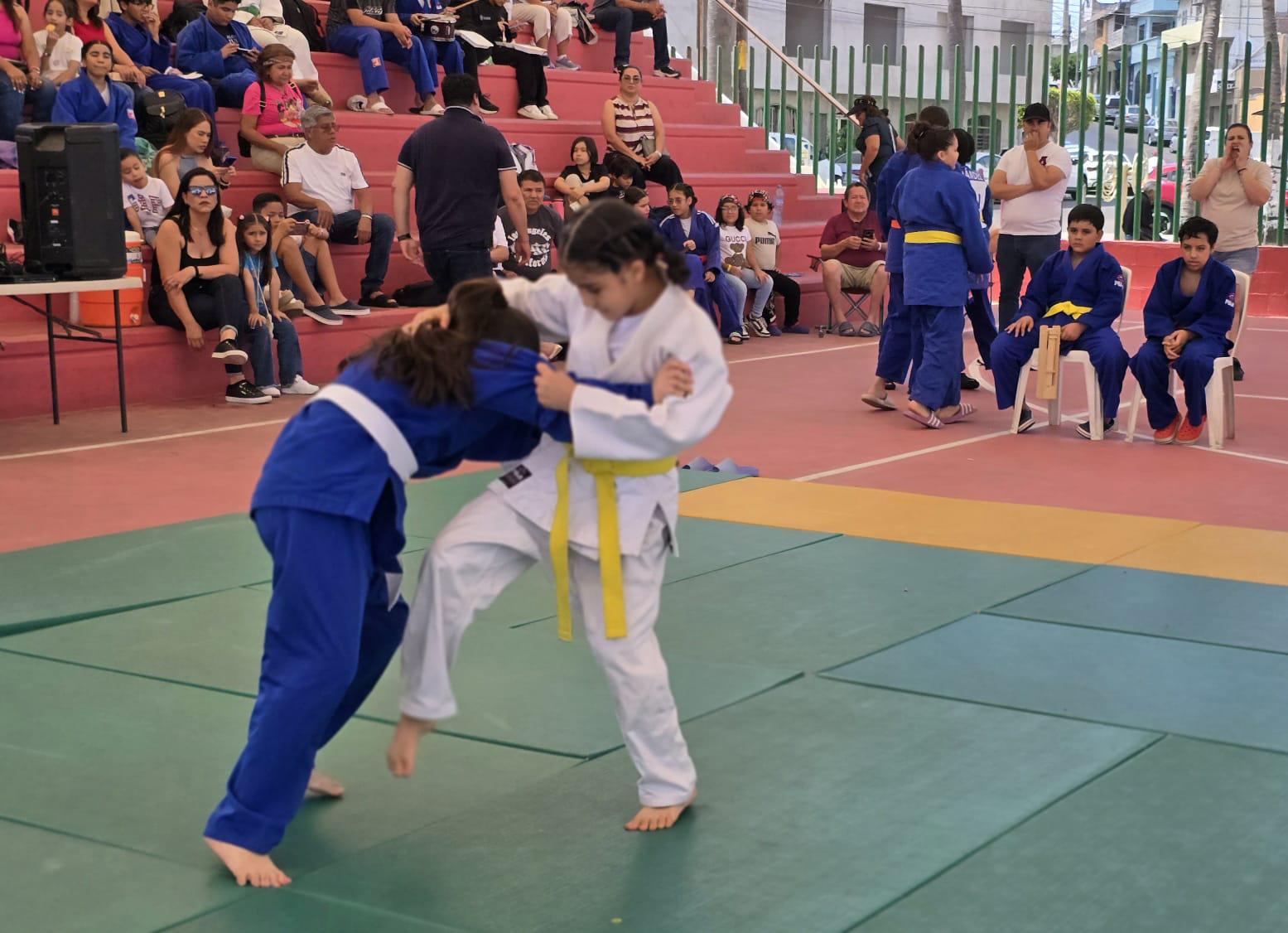 $!Judocas de Sinaloa afinan técnicas en Mazatlán rumbo a la Olimpiada Nacional Conade