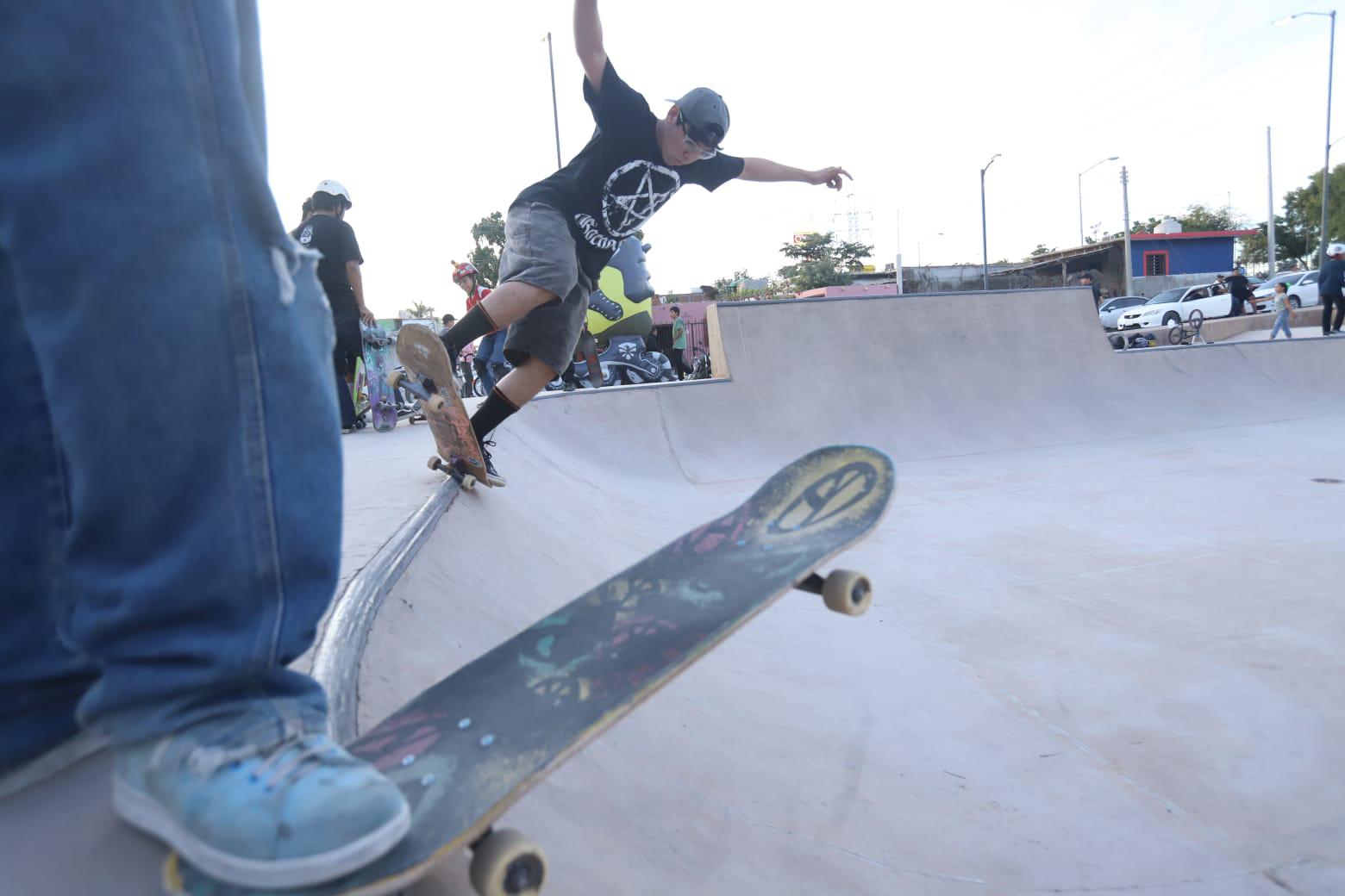 $!Patinadores de Mazatlán tienen una nueva casa: El skatepark de la Flores Magón