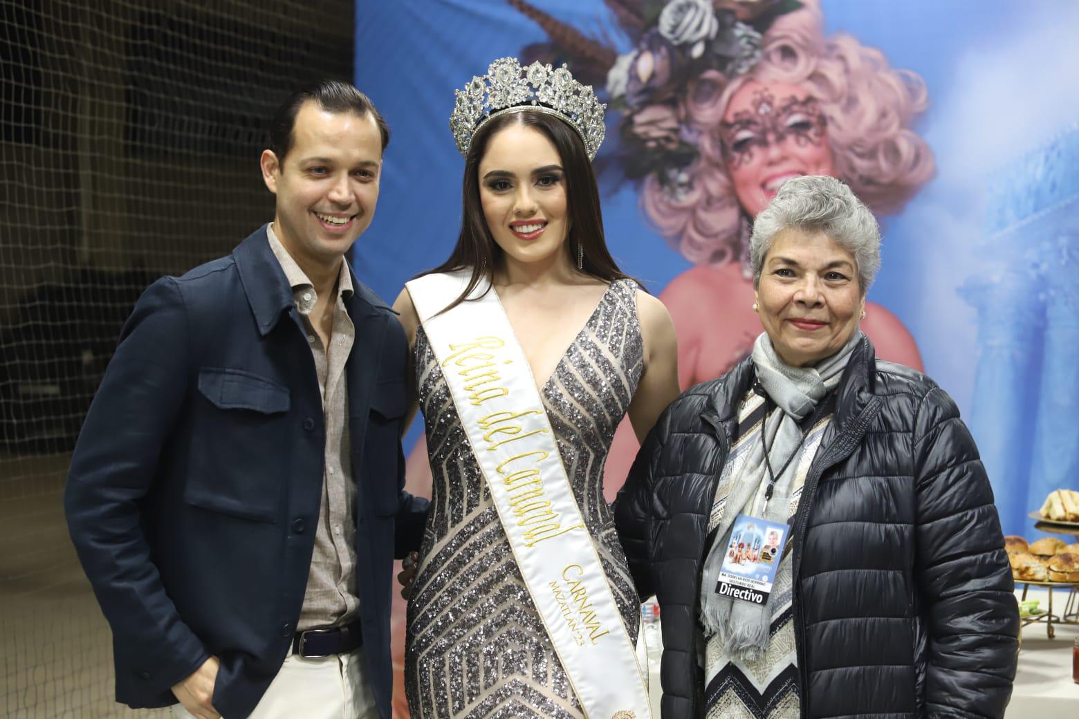 $!Andrés Romo, Alejandra Tirado y Soldelva Ríos.