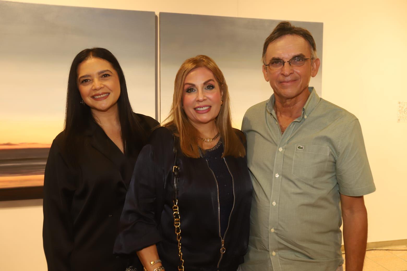 $!Paola Gamboa, Lucy Favela y Sergio Favela.