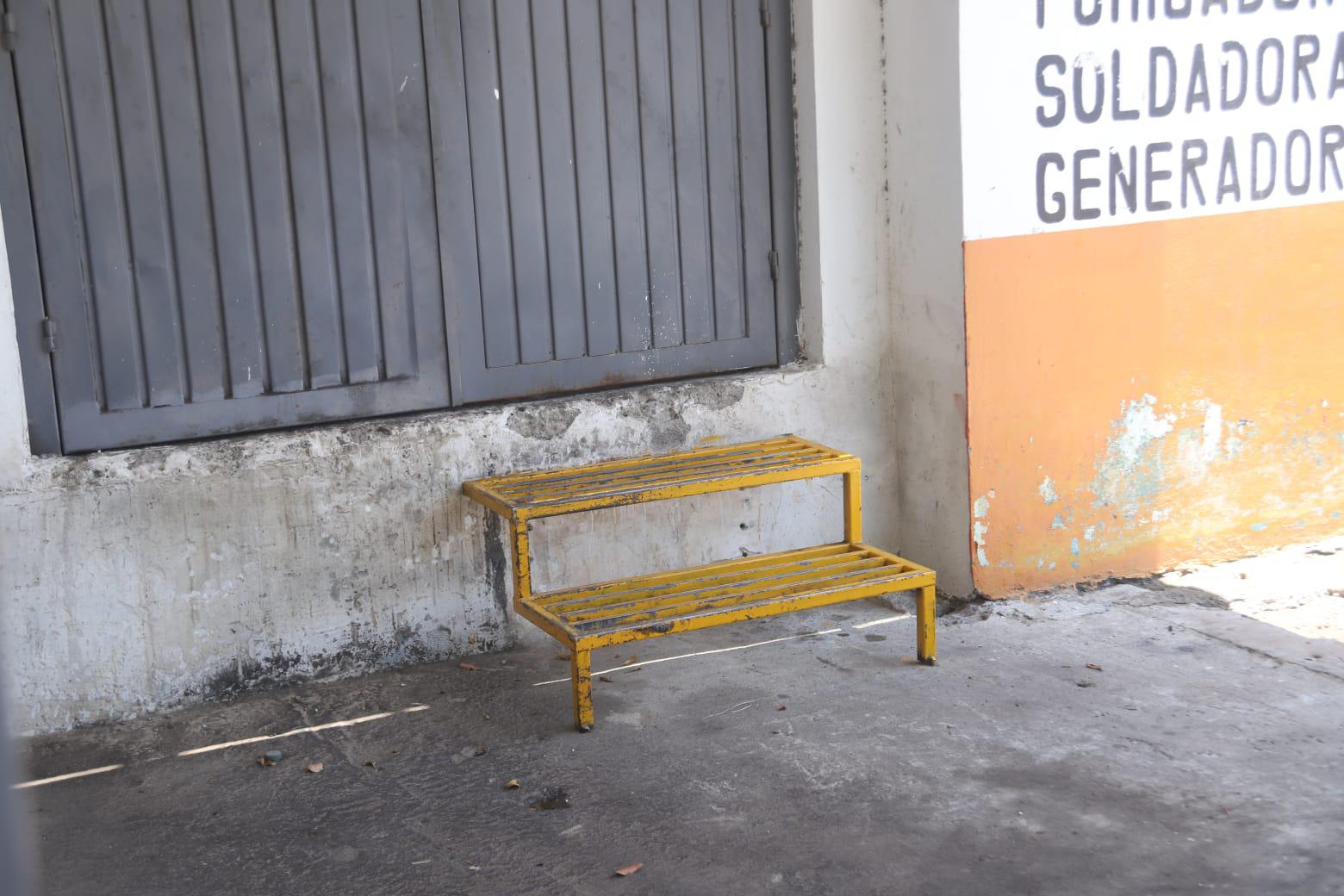 $!Inundación de la Avenida Internacional causa estragos en Colonia Lomas de Juárez, en Mazatlán