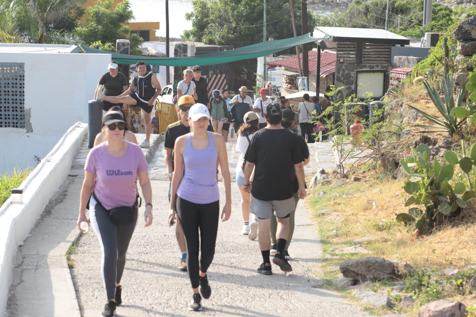 $!El Faro de Mazatlán, una parada obligada para turistas este verano