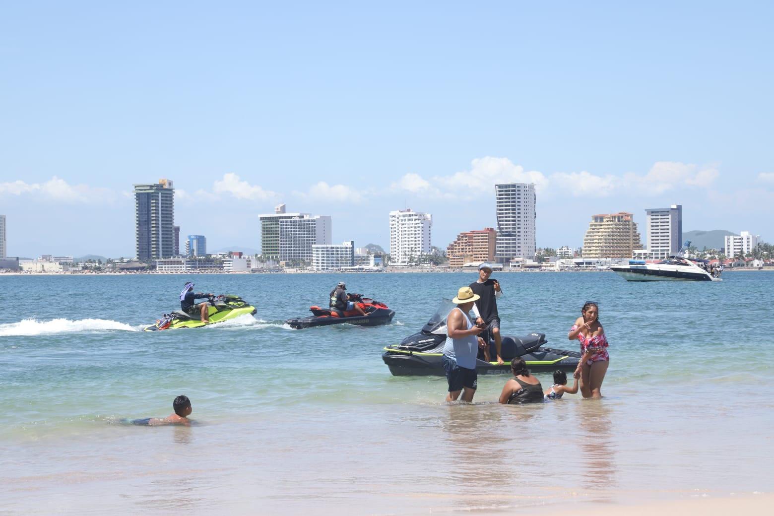 $!Disfrutan un domingo familiar en la Isla Venados