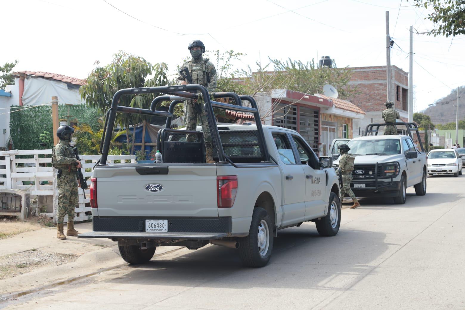 $!Rescatan a dos hombres y dos mujeres privados de su libertad en casa de Santa Teresa, en Mazatlán