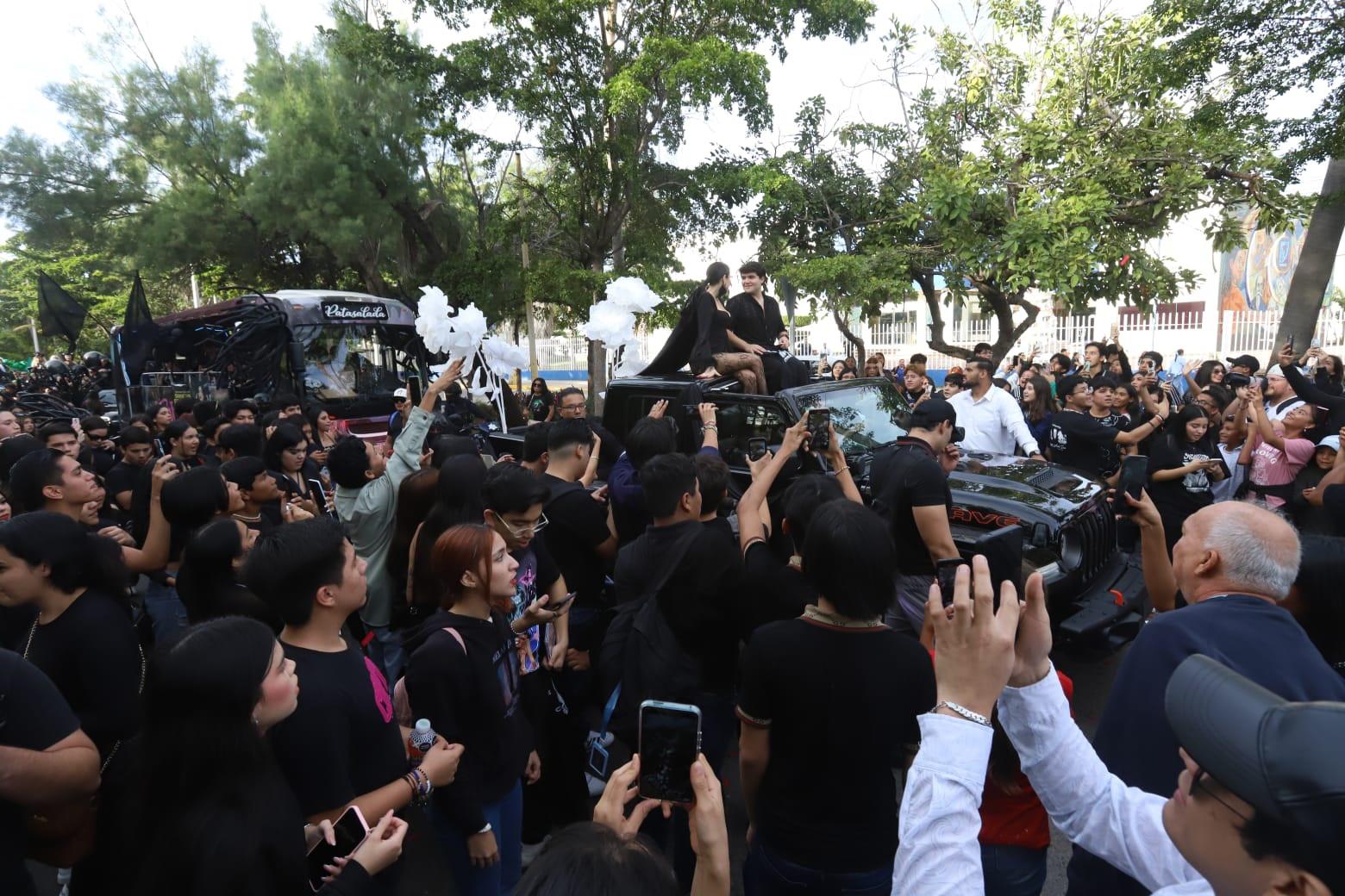 $!Kenia Os participa en la manifestación del Carnaval de Mazatlán 2024