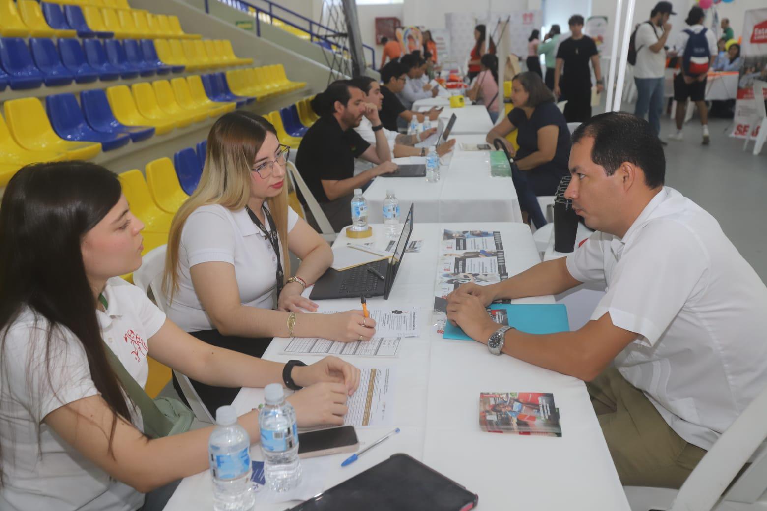 $!Con más de 400 vacantes, celebran en Mazatlán la Feria Nacional del Empleo para Grupos Vulnerables