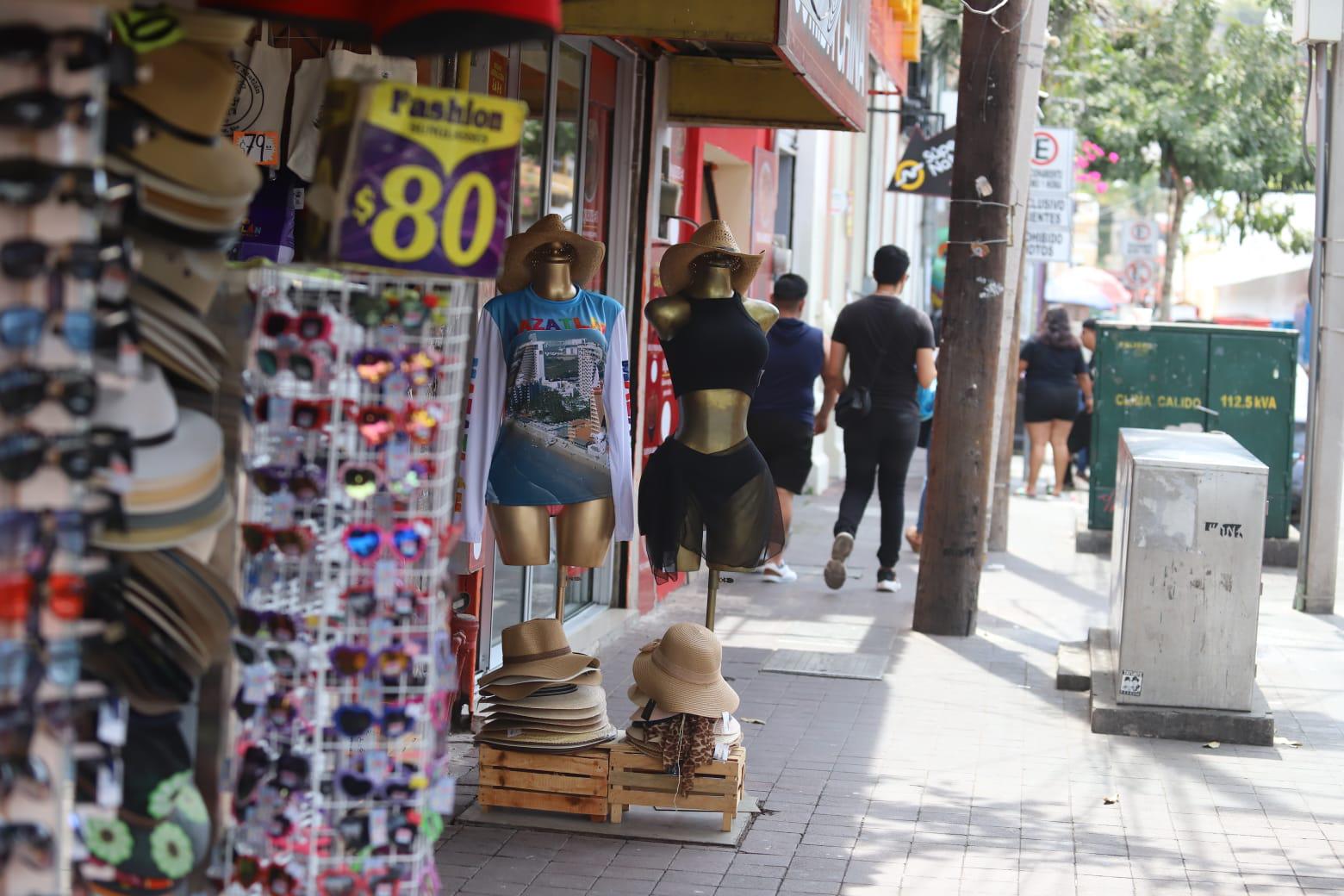 $!Comerciantes de Mazatlán reportan crisis por baja en ventas y turismo de menor consumo