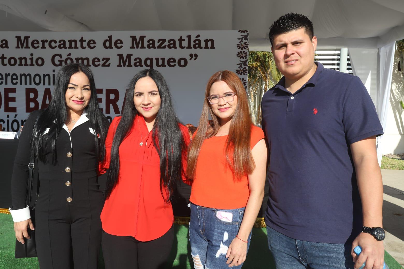 $!Minerva Lara, Emma Osuna, Jaret Osuna y Humberto Trujillo.