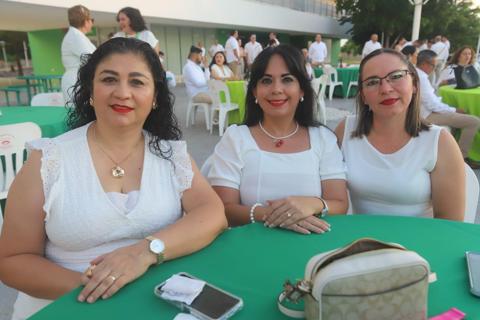 $!Katia Chávez, Perla Velarde y Eva Lizárraga.