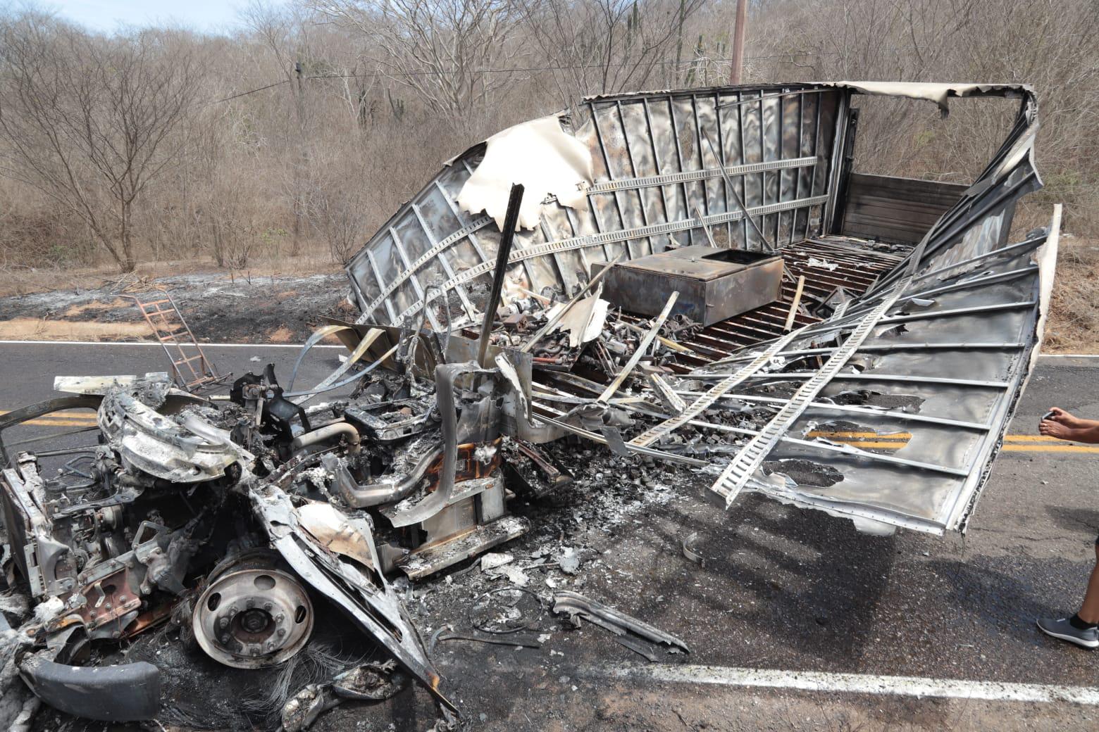 $!Hay movimiento de grupos armados en los alrededores de El Recodo; suspenden corridas de camiones al poblado