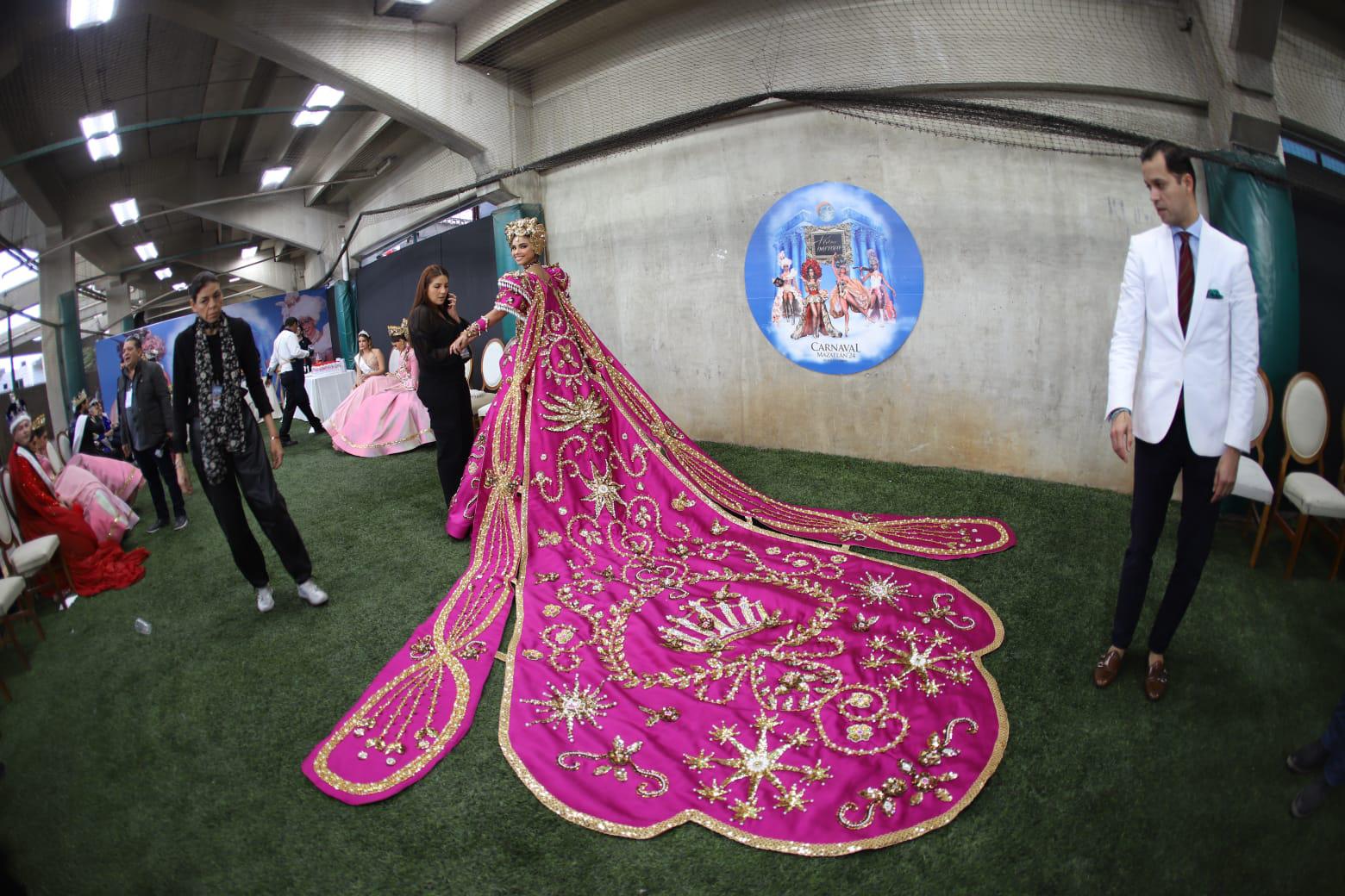 $!#Galería | Así luce Carolina III para su coronación como Reina del Carnaval de Mazatlán 2024