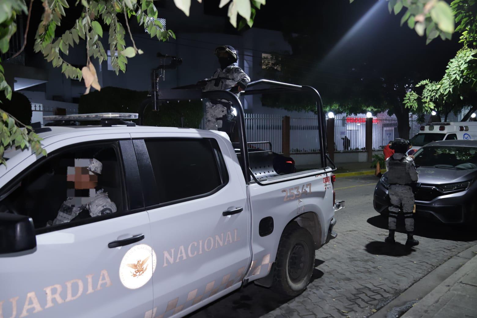 $!Desde Escuinapa trasladan a Mazatlán a herido por esquirlas de granada