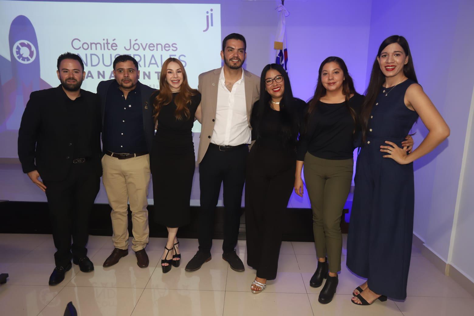 $!Gustavo González, Fernando Cabrales, Samantha Jiménez, Javier Valdez Magallón, Adriana Gamiño, Michelle Lizárraga y Zulema Vázquez.