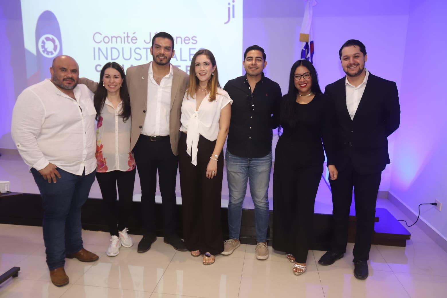 $!Marco Ruelas, Carmen Beltrán, Javier Valdez Magallón, Carla Caballero, Jaime Flores, Adriana Gamiño y Luis Mario Corrales.