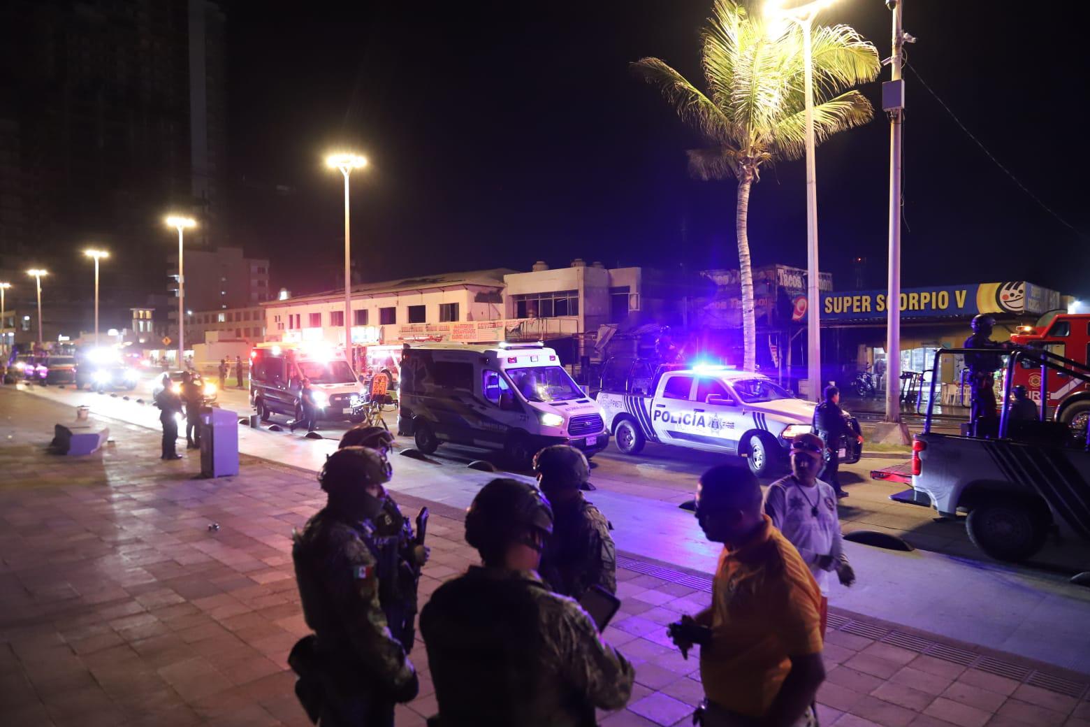 $!Se registra incendio y explosión en taquería de la Avenida del Mar, en Mazatlán