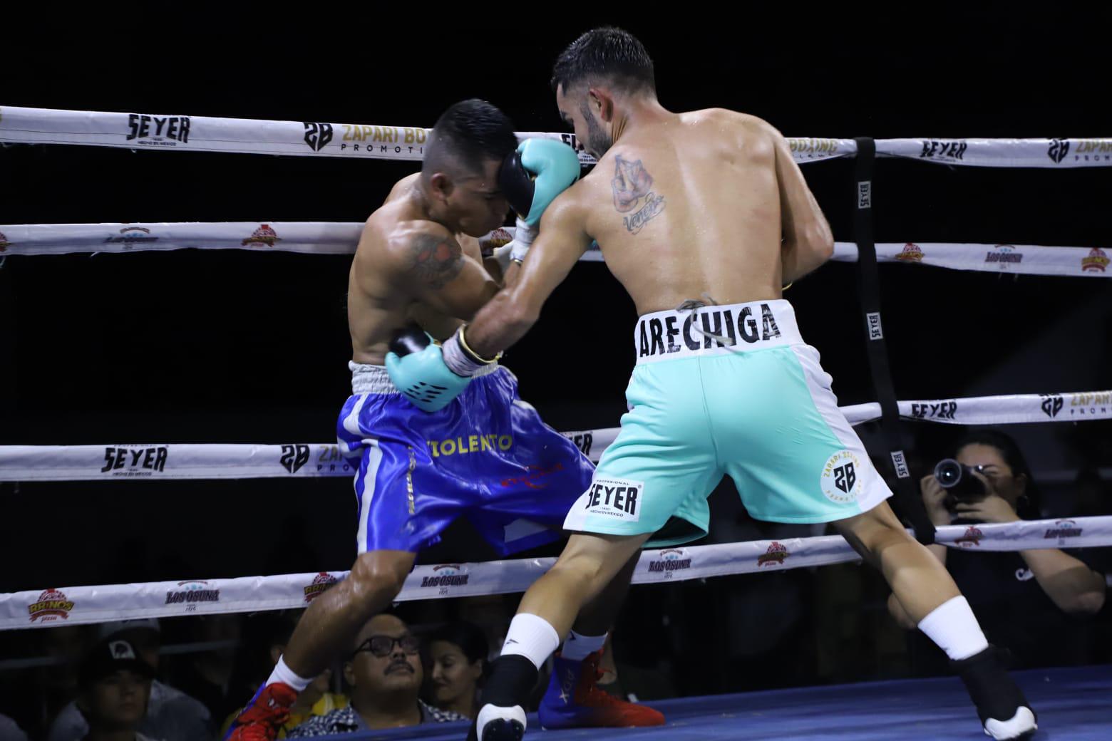 $!‘Veneno’ Aréchiga impone su sello en velada boxística Furia en el Ring
