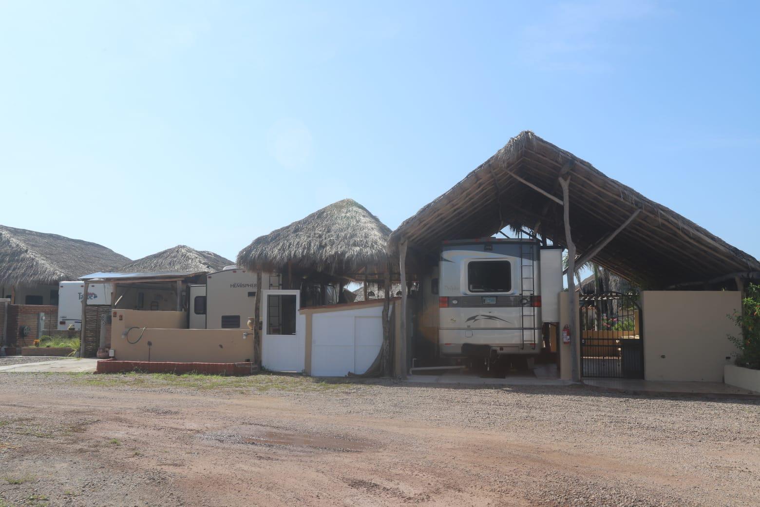 $!Turismo de casas rodantes llega a Mazatlán entre incertidumbre de los viajeros