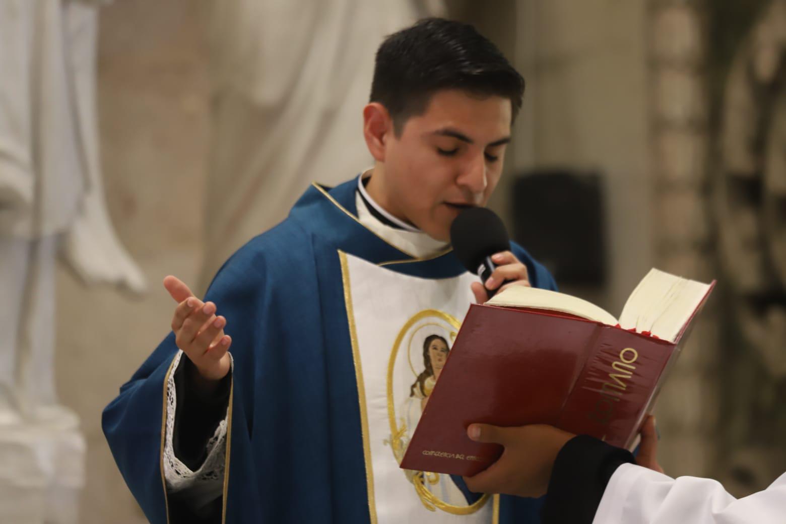 $!Celebra Padre Andrés Cárdenas su primera misa oficial como presbítero en Mazatlán