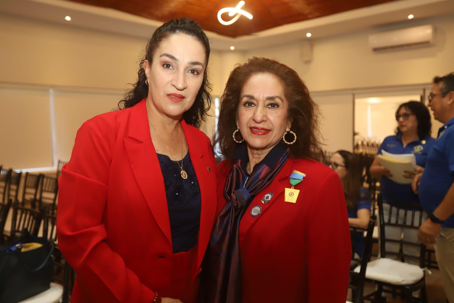 $!Rocío González Cruz y Lidia Juárez de Torres.
