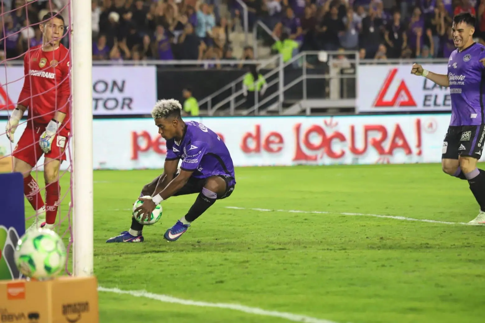 $!Mazatlán FC se despide de su afición con remontada ante Toluca