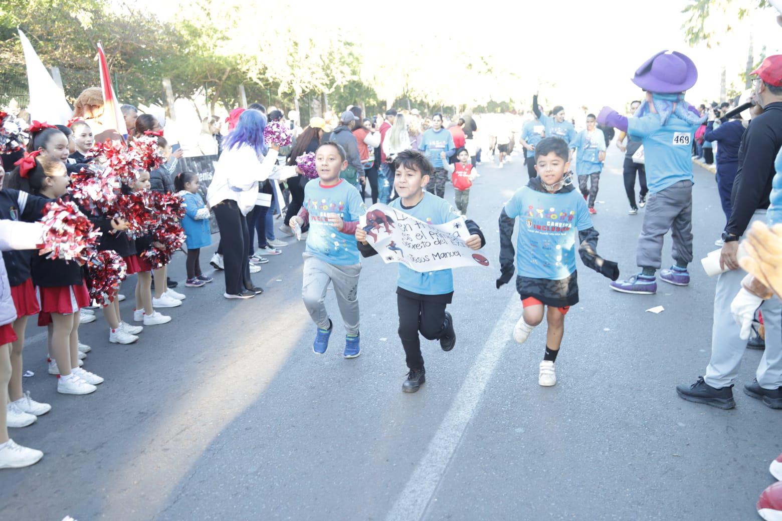 $!Más de mil personas muestran su solidaridad en la cuarta Carrera Inclusiva del ICO