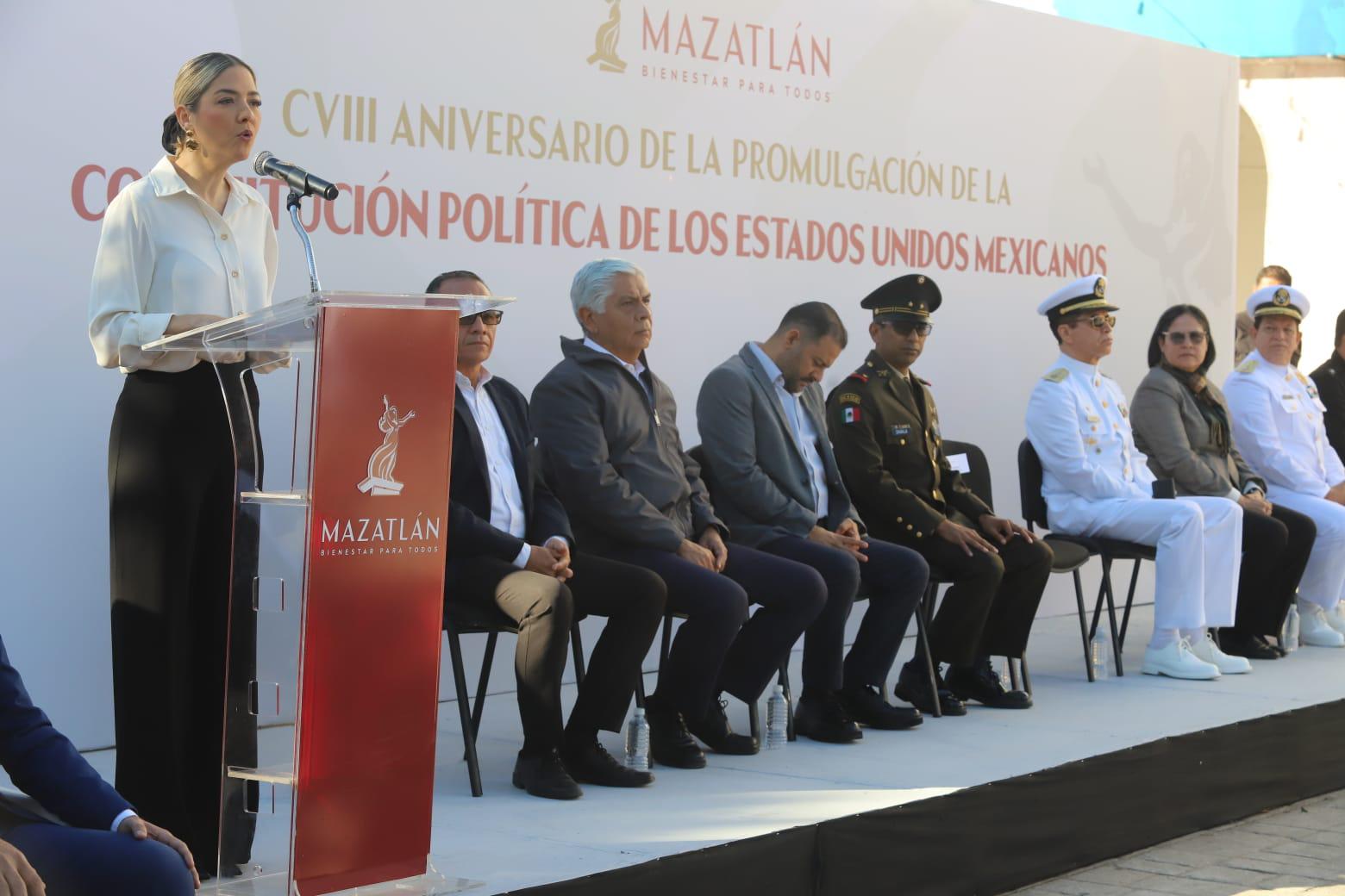 $!Conmemoran en Mazatlán el 108 aniversario de la Constitución de 1917