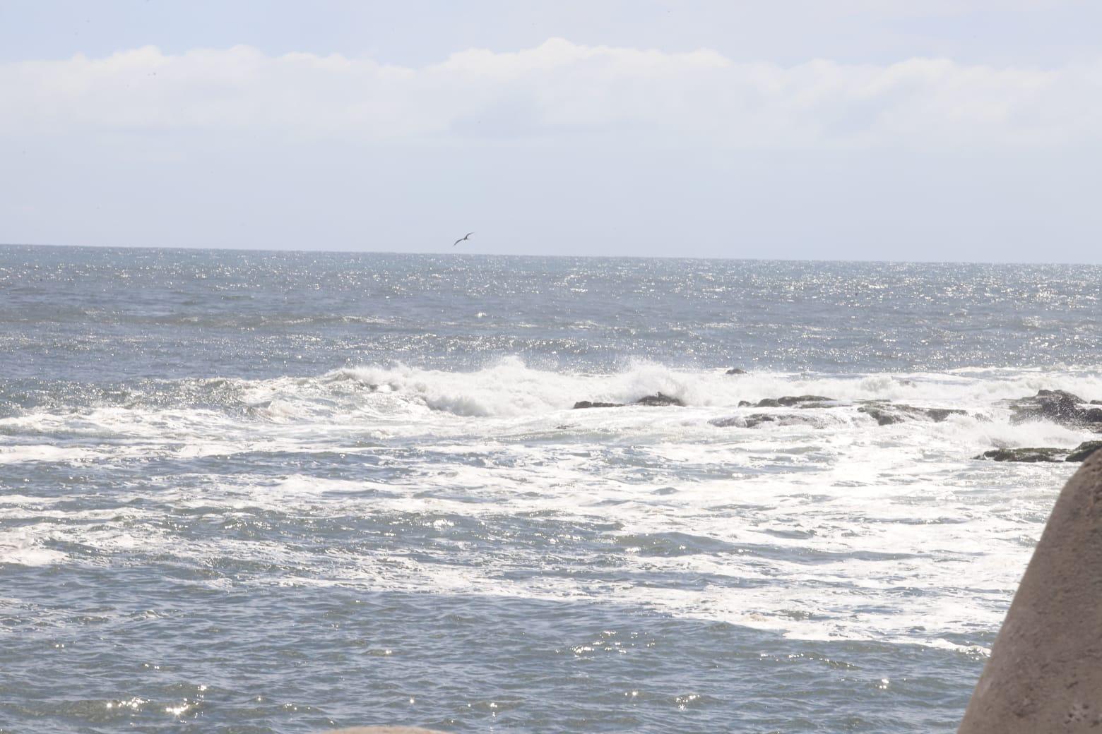 $!Mantienen restricción a la navegación en Mazatlán ahora por la tormenta ‘Raymond’