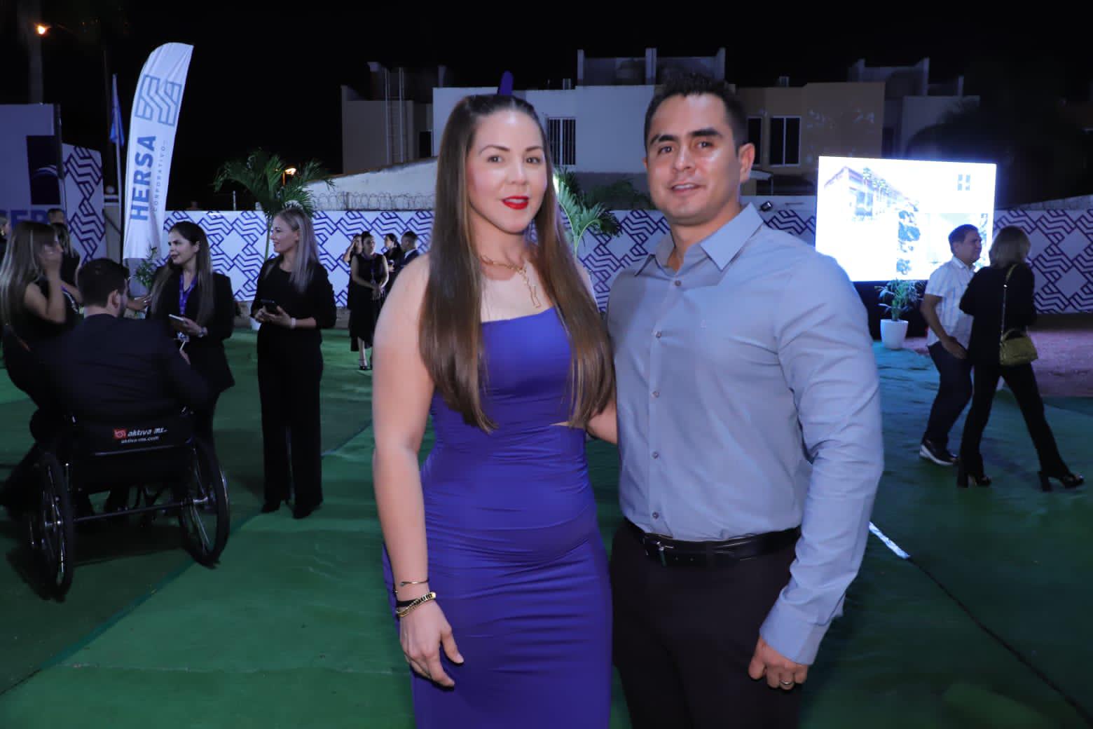 $!Clarisa Lafarga y Humberto Peraza.