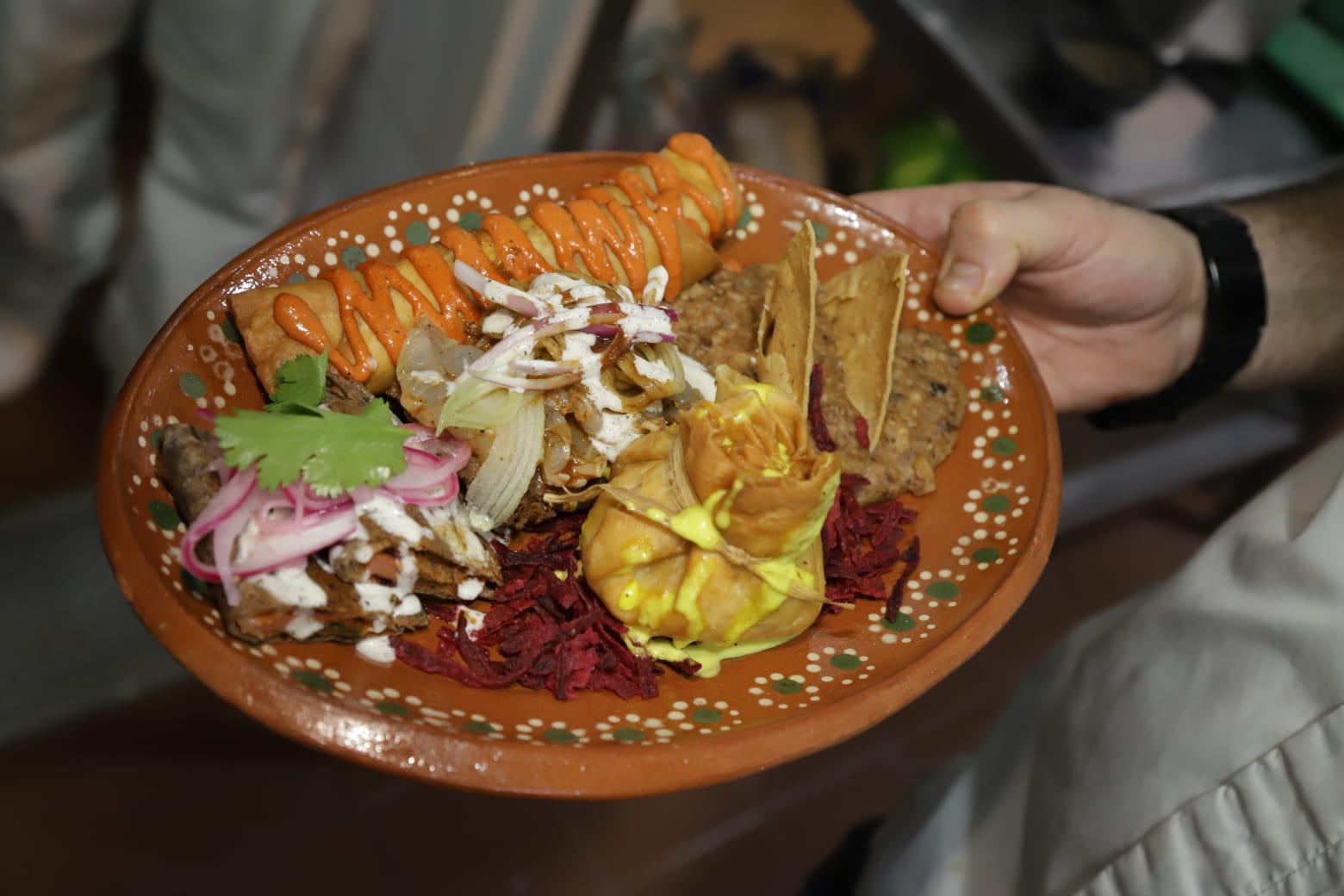 $!Reactivan la economía y turismo en La Noria con ‘Chef’s Takes Towns’