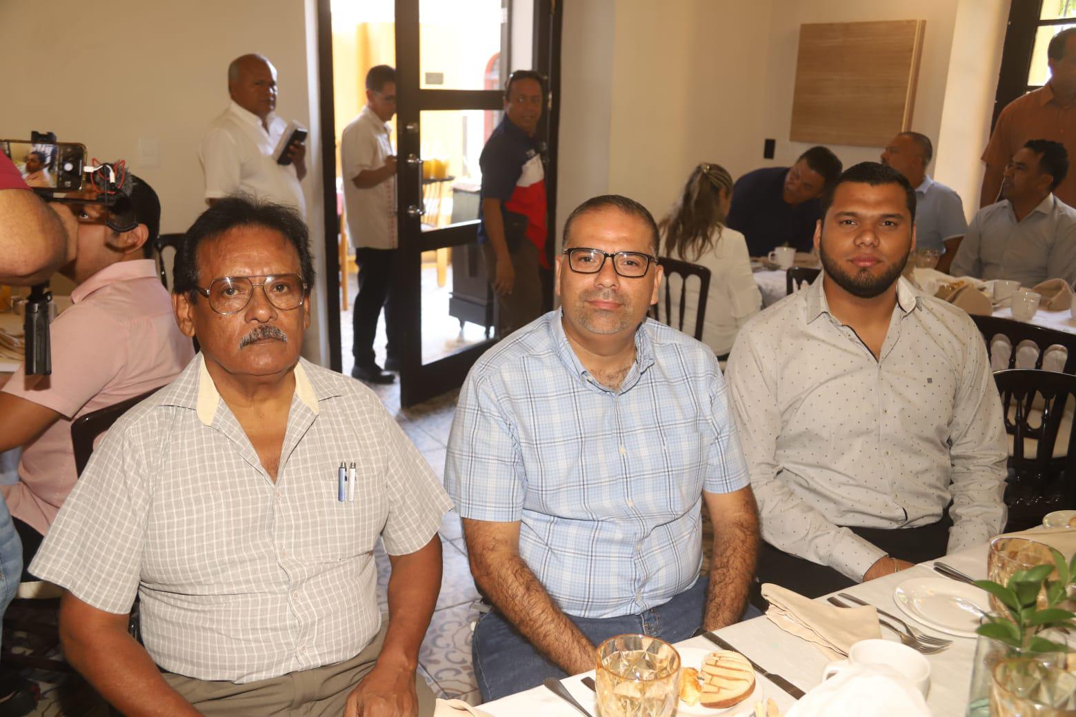 $!Alfonso García, Héctor Martín Reyes y Juan Paúl Reyes.