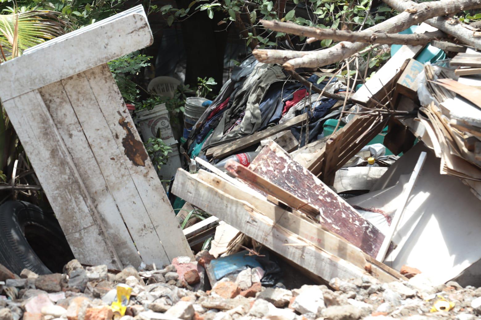 $!Vecinos de Casa Redonda piden ayuda para ‘Don José’, adulto mayor que vive en condiciones precarias
