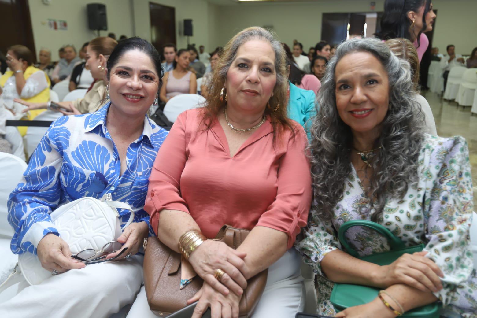 $!Jenny Espinosa, Margarita Carrillo y Yanina Carrillo.