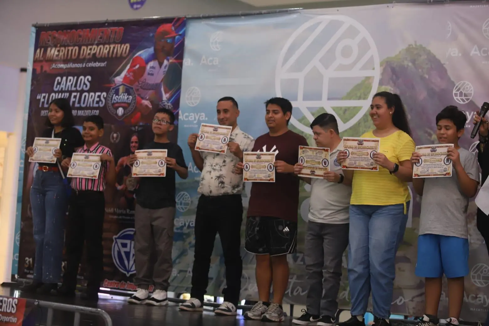 $!Entregan el Premio al Mérito Deportivo Isdika Inda Sports en Mazatlán