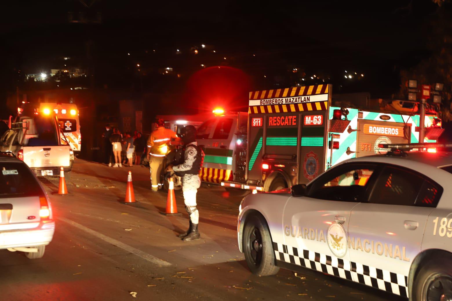 $!Se registra carambola entre 4 vehículos en carretera a la altura de Urías, en Mazatlán
