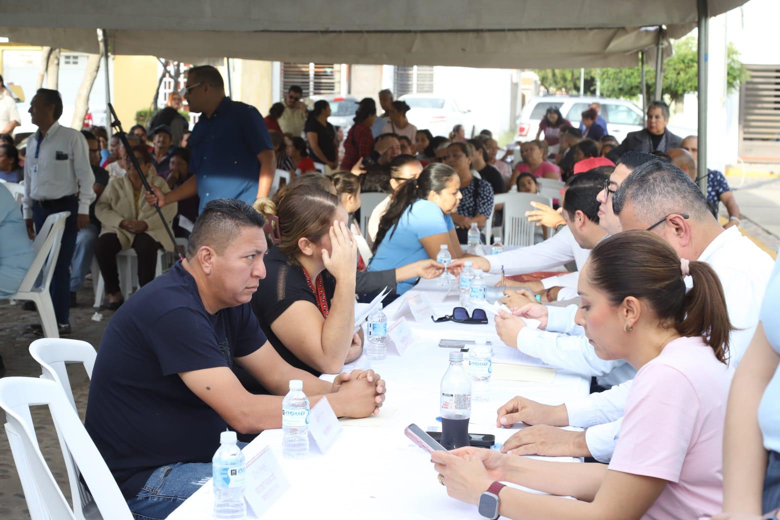 $!Acerca Contigo Mazatlán servicios y soluciones a vecinos del fraccionamiento Los Sauces