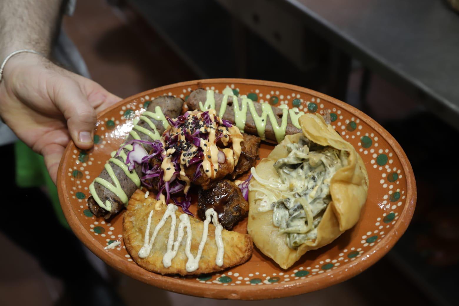 $!Reactivan la economía y turismo en La Noria con ‘Chef’s Takes Towns’