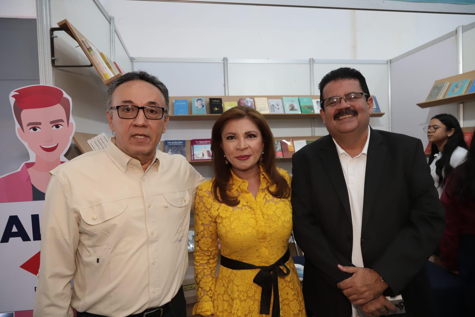 $!Juan Salvador Avilés, Gloria Hilmelda Félix y Juan José Rodríguez.