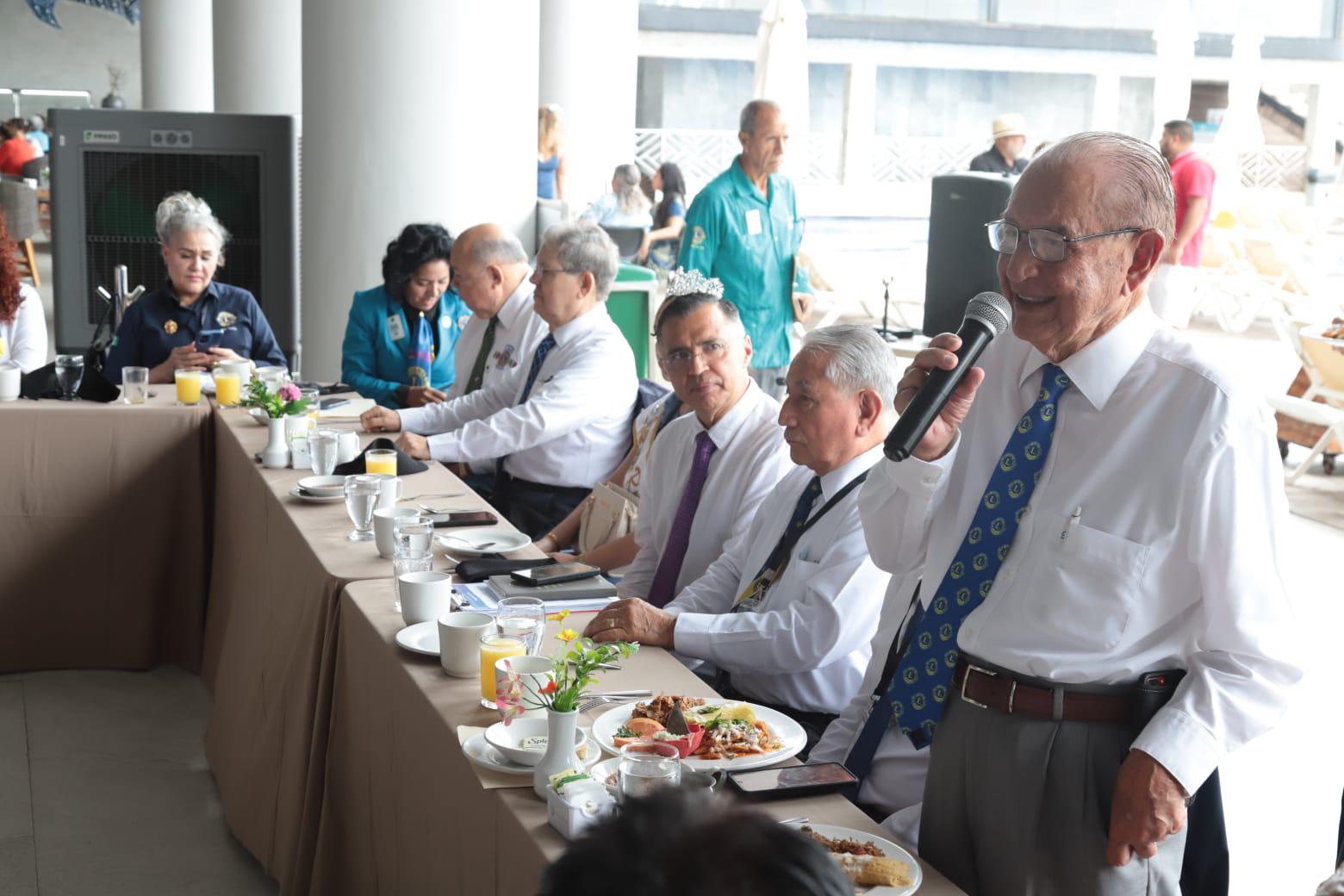 $!Francisco Rodríguez agradeció la distinción.