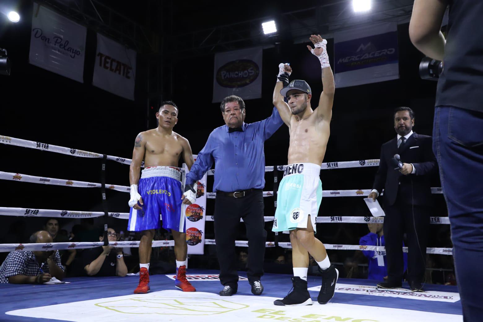 $!‘Veneno’ Aréchiga impone su sello en velada boxística Furia en el Ring