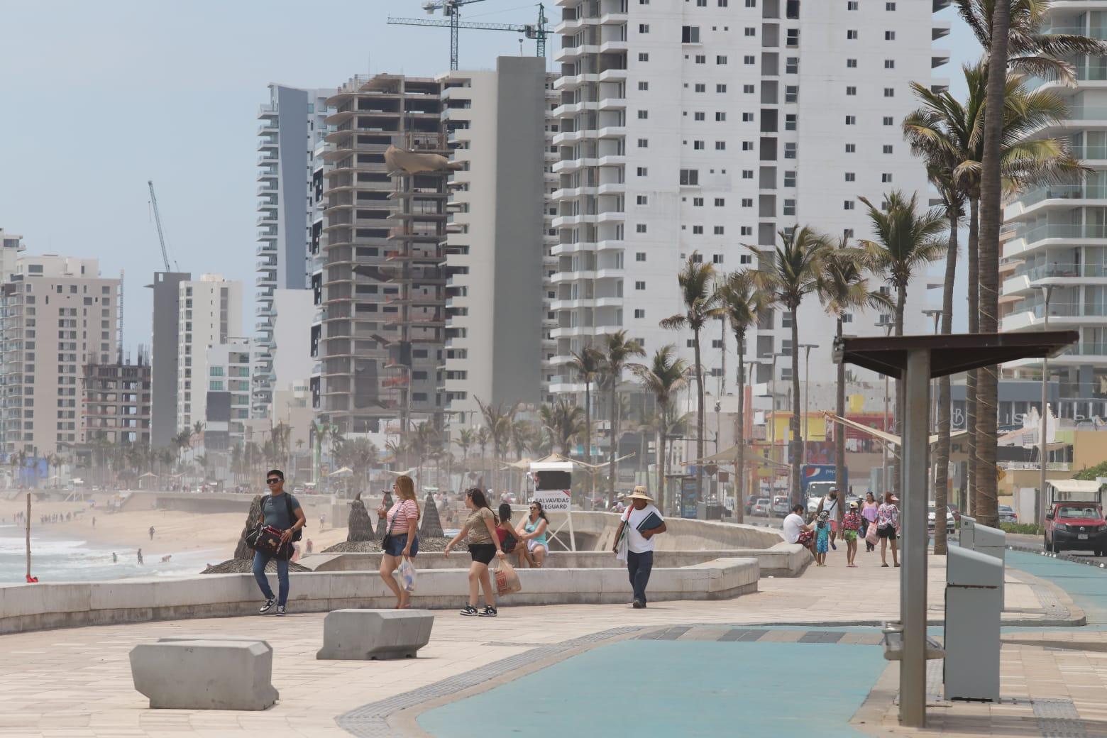 $!Comerciantes de Mazatlán reportan crisis por baja en ventas y turismo de menor consumo