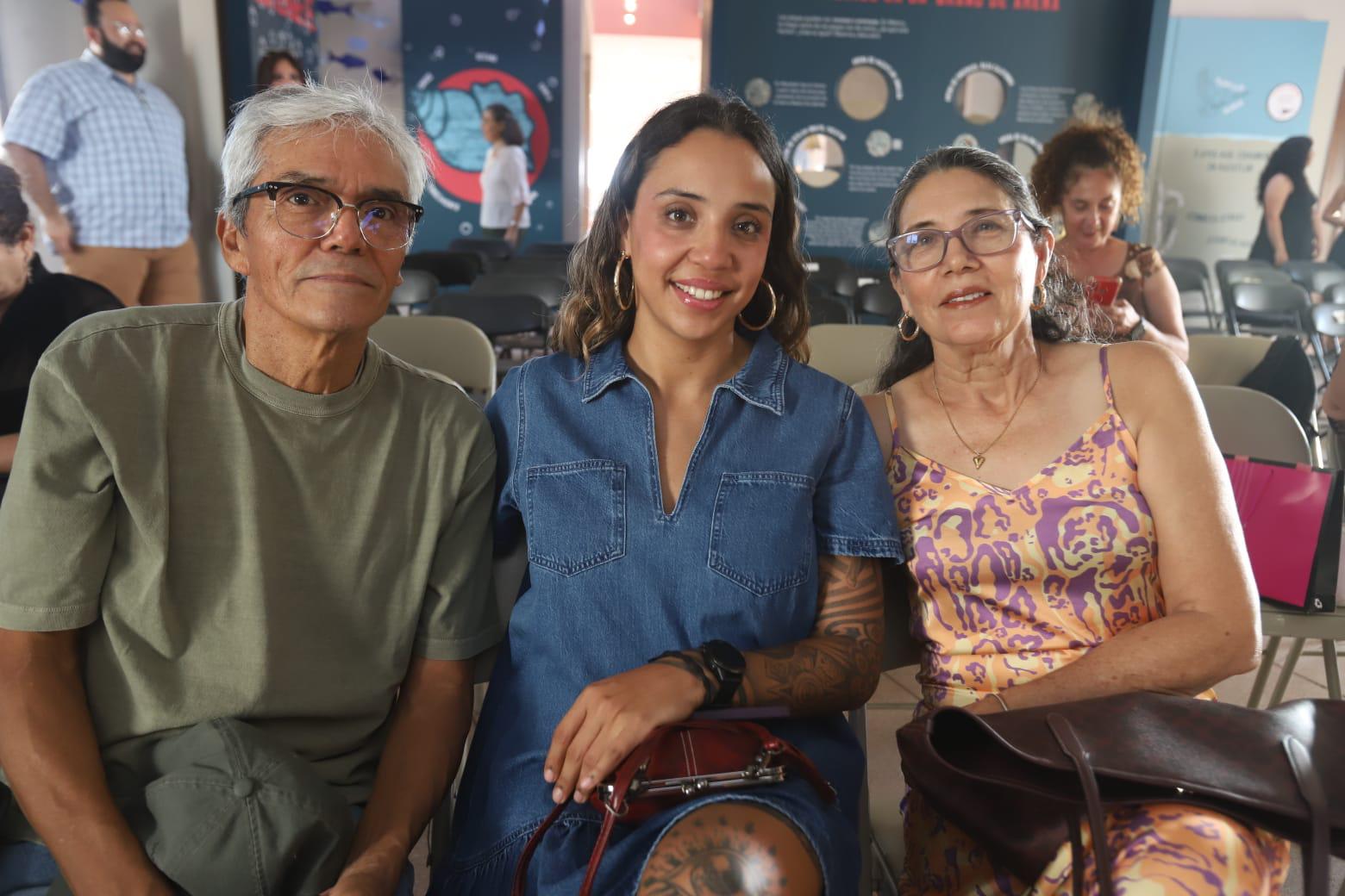 $!Miguel Hernández, Itzel Hernandez y Lupita Espinoza.