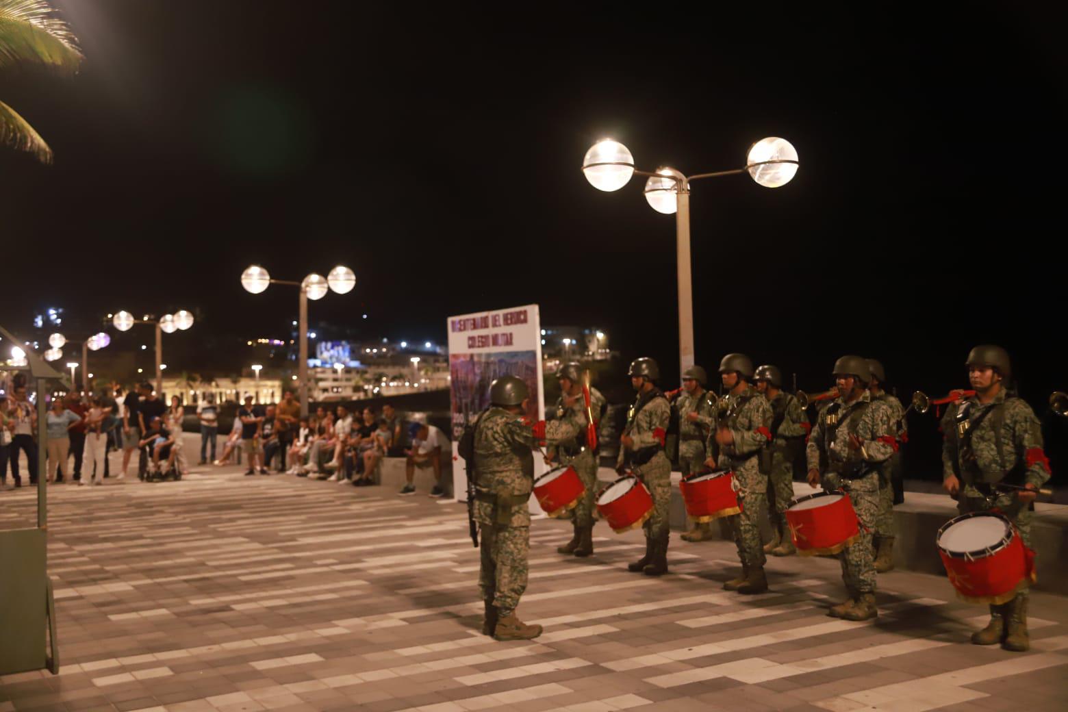 $!Celebran en Mazatlán Bicentenario del Heroico Colegio Militar