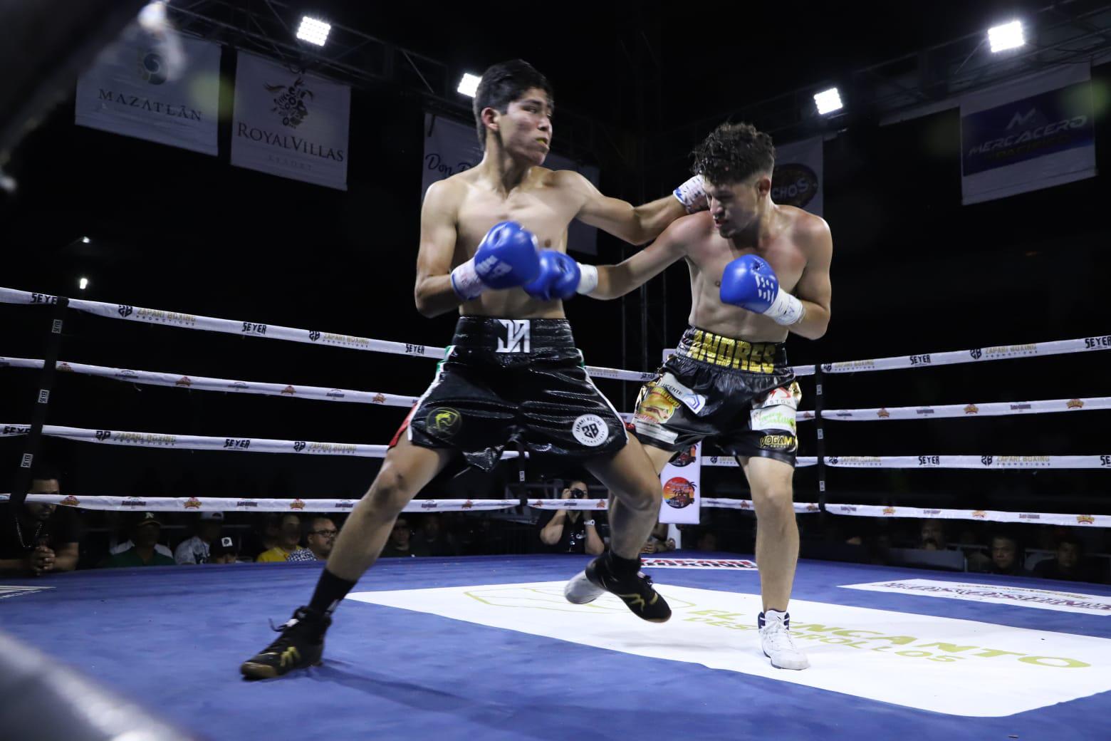 $!‘Veneno’ Aréchiga impone su sello en velada boxística Furia en el Ring