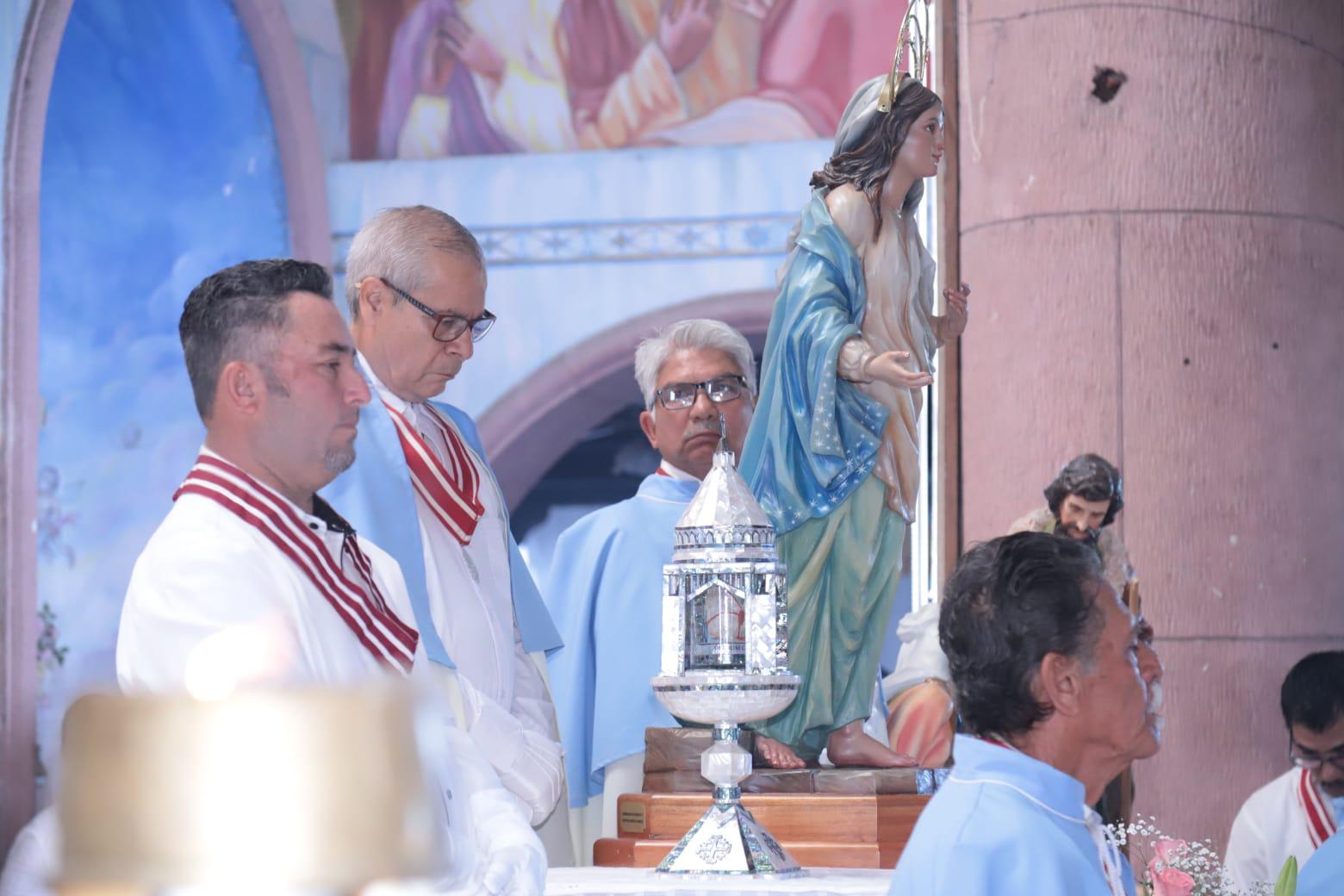 $!Reciben con devoción a la Virgen de Nazaret en la parroquia San Juan Apóstol y Evangelista