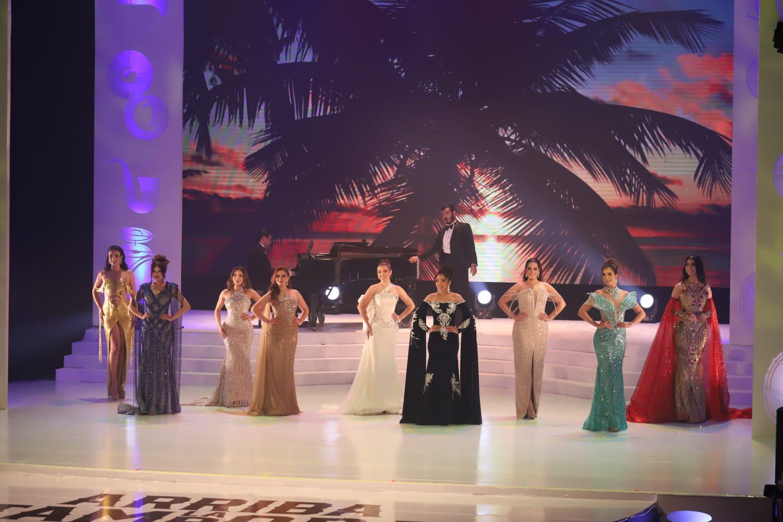 $!Anahí Esparza se alza como Reina del Carnaval de Mazatlán 2026; Mariana Guerrero, Reina de los Juegos Florales